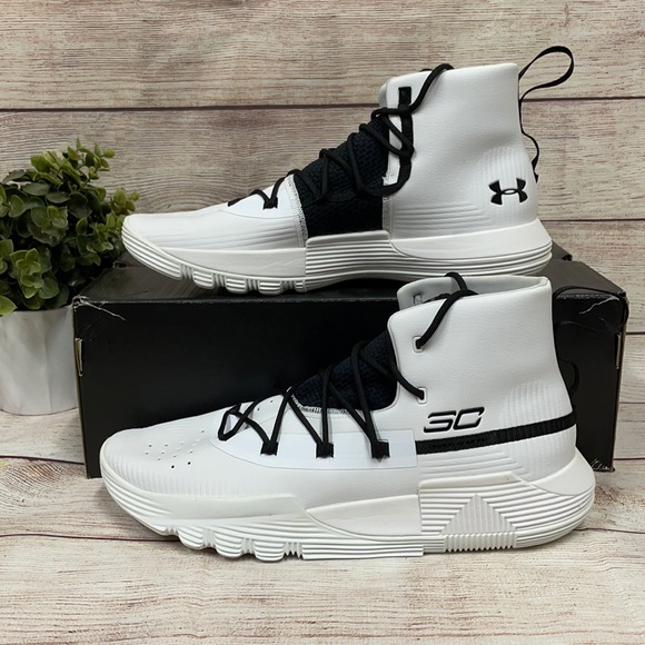 Under Armor, Men’s, SC 3Zero II, Size 11.5